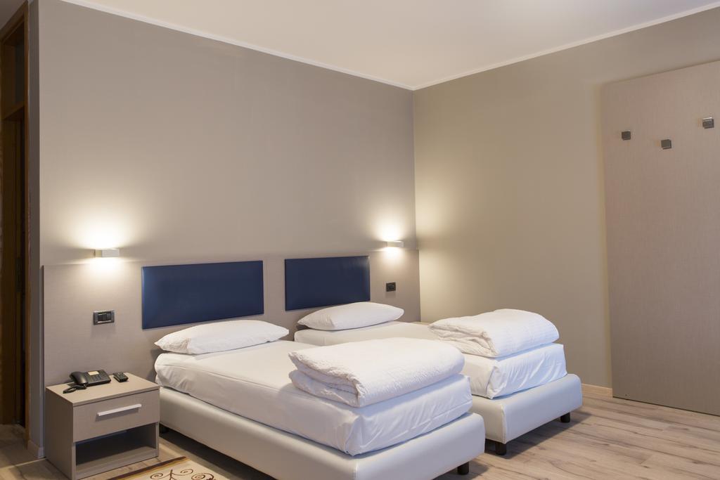 Albergo Montenegro Maniago Zewnętrze zdjęcie