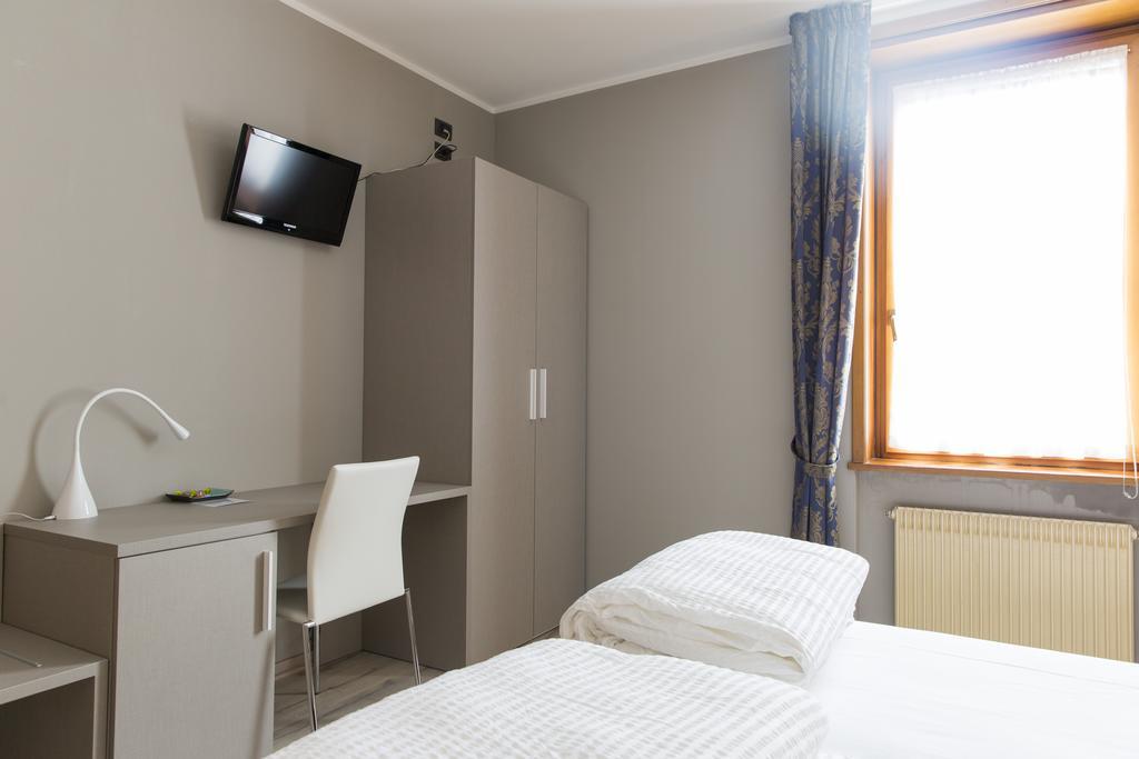 Albergo Montenegro Maniago Zewnętrze zdjęcie